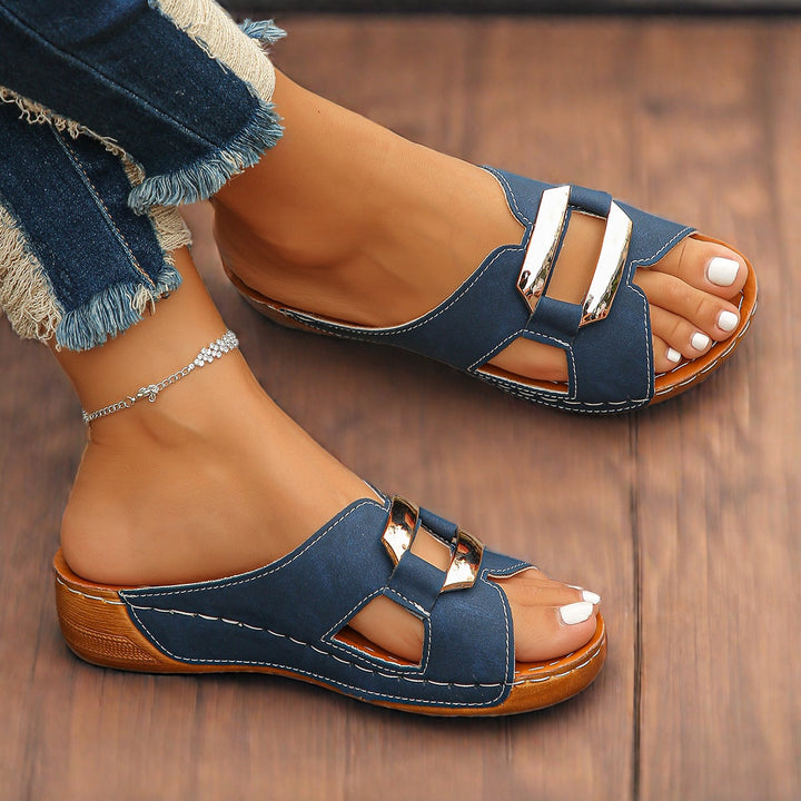 Capri | Buckle Sandals