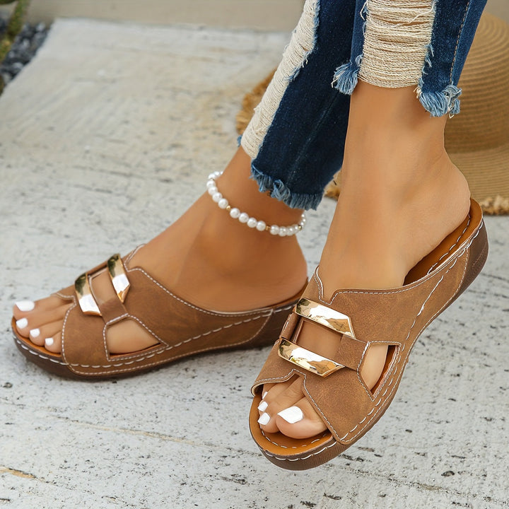 Capri | Buckle Sandals